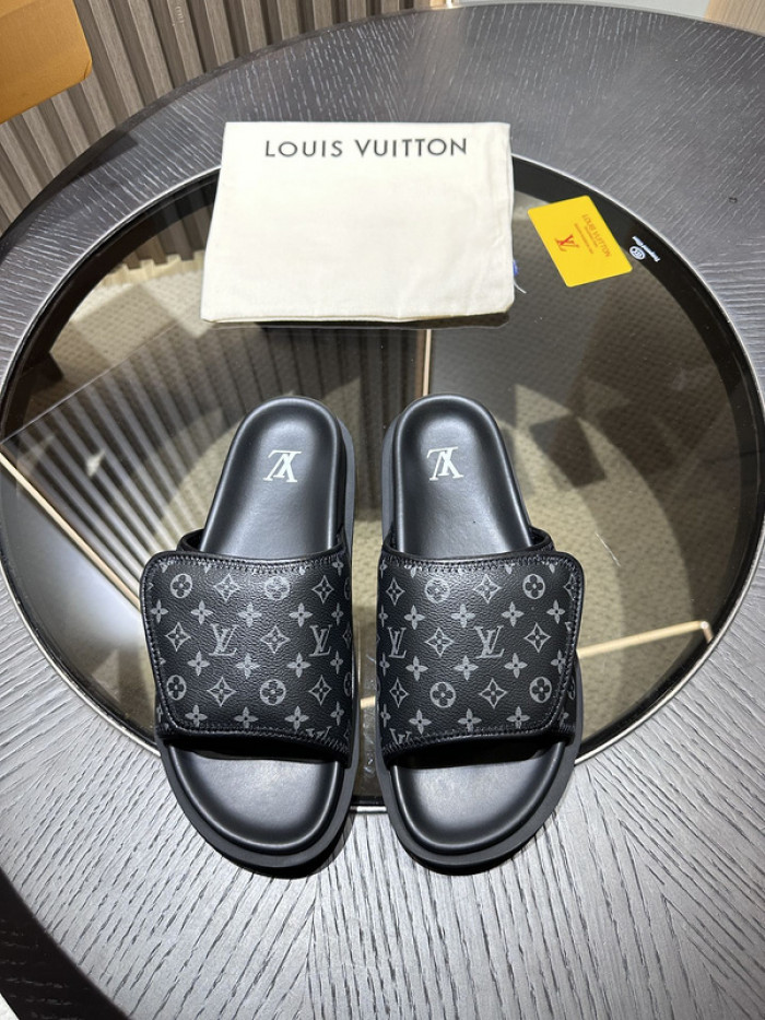 Lou1su1tt slides
