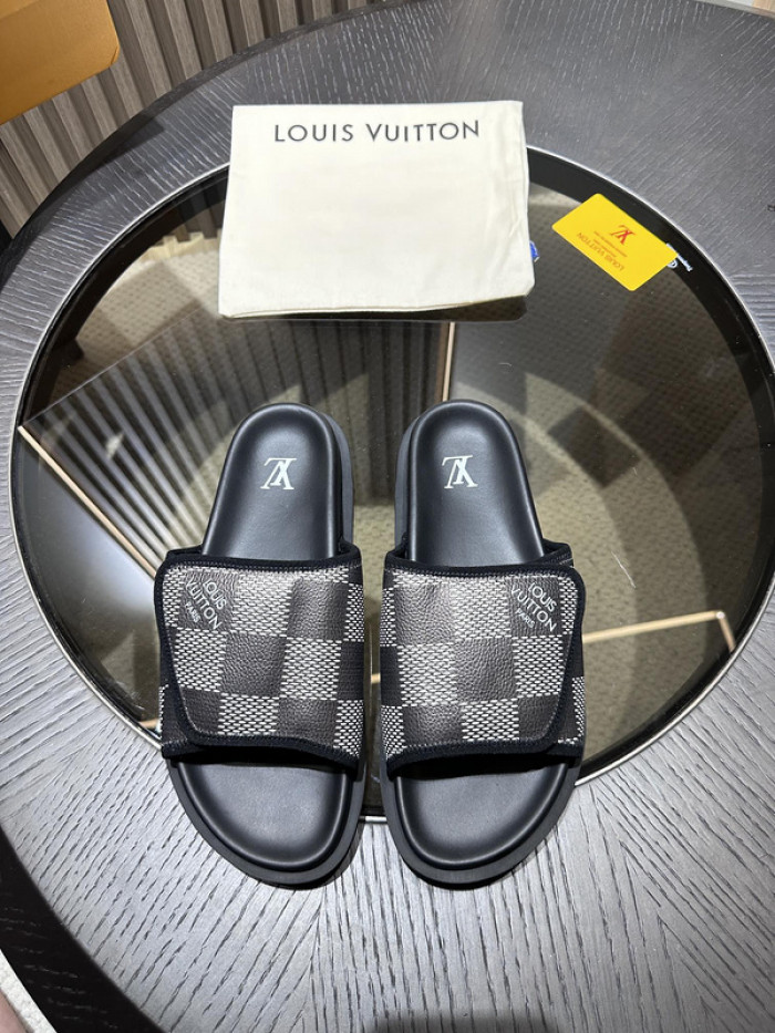 Lou1su1tt slides