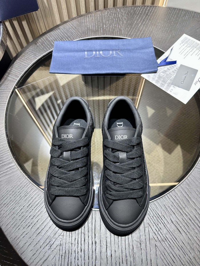 D10R B33 Sneaker