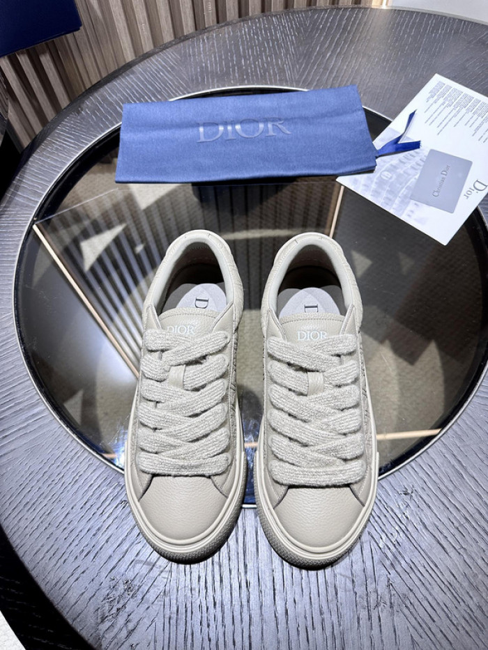 D10R B33 Sneaker