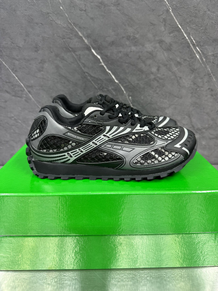 bo*te*ga Ve*ne*ta orbit silver black