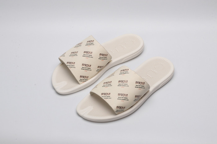 Gu66 SLIPPERS
