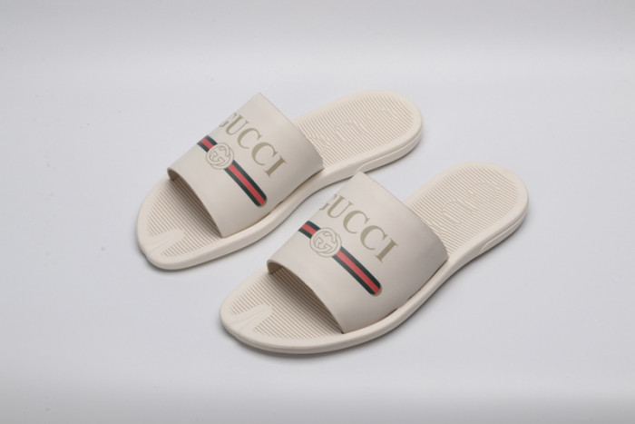 Gu66 SLIPPERS