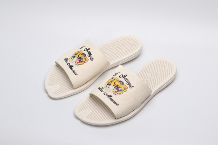 Gu66 SLIPPERS