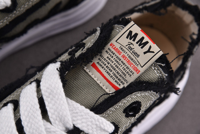 Ma1s0n MIHARA YASUHIRO SNEAKER