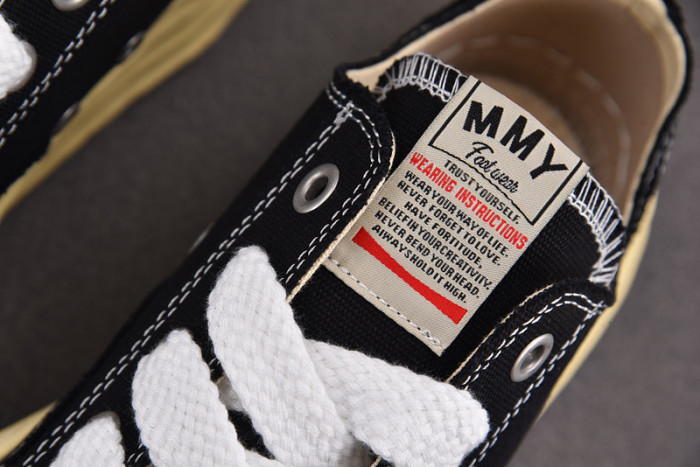 Ma1s0n MIHARA YASUHIRO SNEAKER