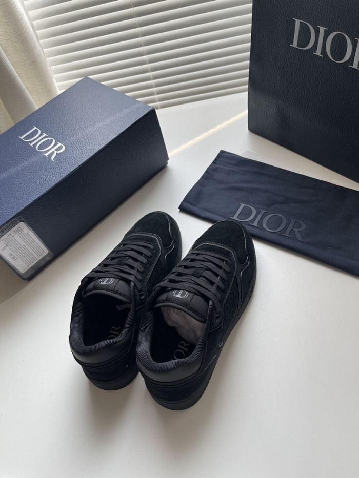 D10R B27 Sneaker