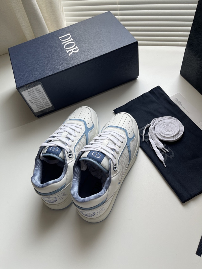D10R B27 Sneaker