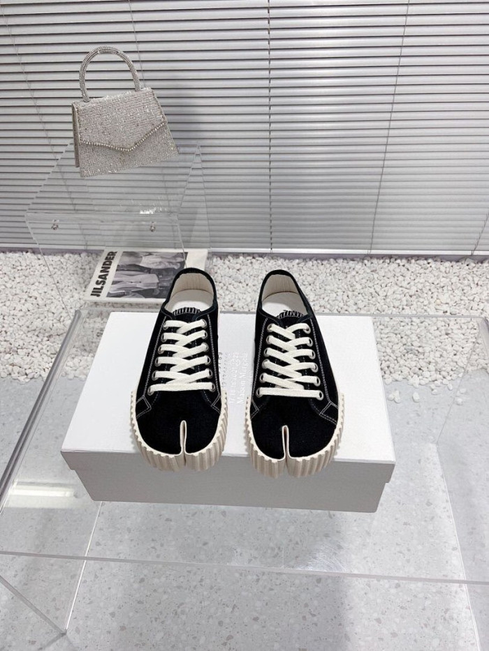 Ma1s0n Marg*e1a Tabi Low Top