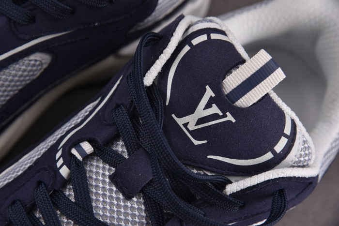Lou1su1tt Tatic Runner Sneaker