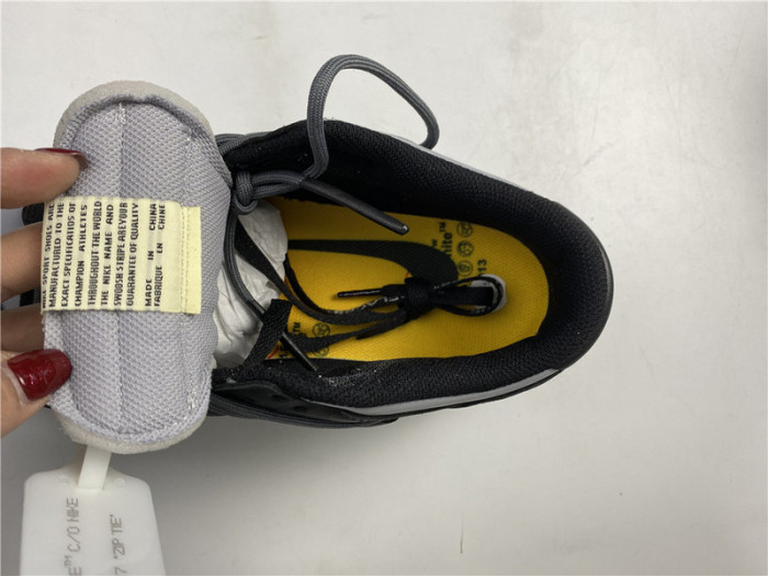 OFW x Nike Dunk Low CT0856 007