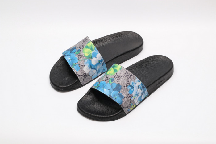 Gu66 SLIPPERS