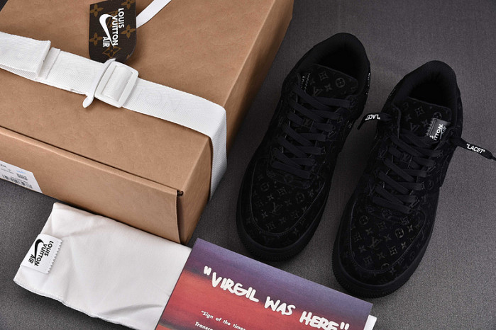 Nike Air Force 1