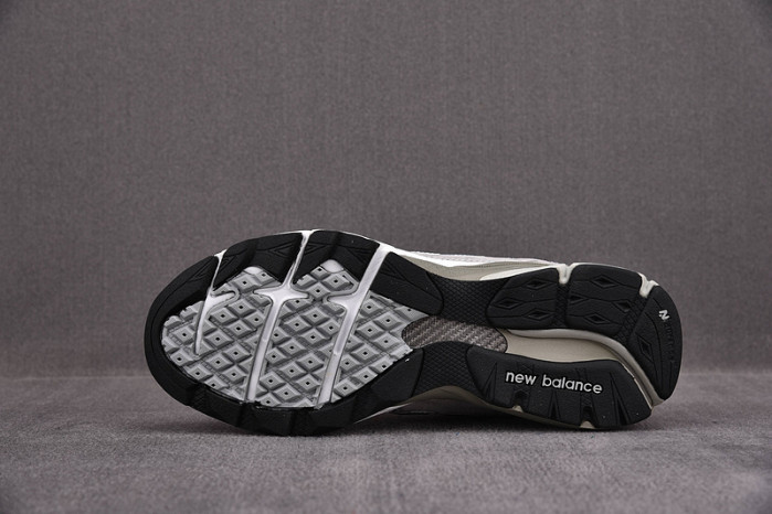 N3W BLANCE SNEAKER