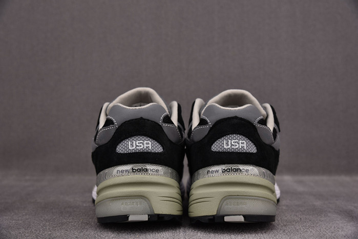 N3W BLANCE SNEAKER