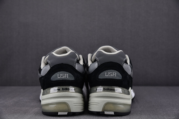N3W BLANCE SNEAKER