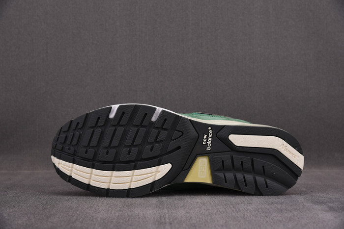 N3W BLANCE SNEAKER