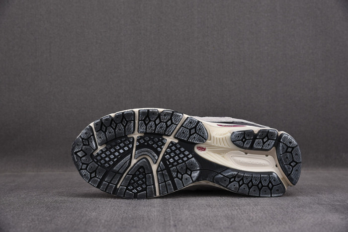 N3W BLANCE SNEAKER