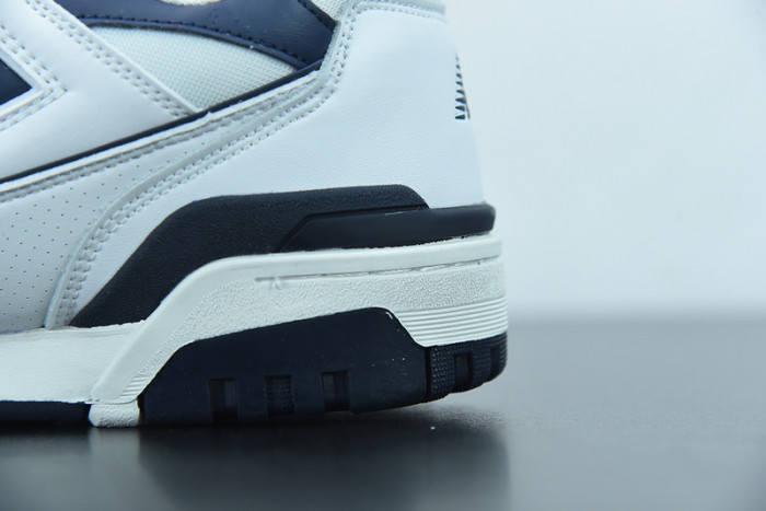 N3W BLANCE SNEAKER