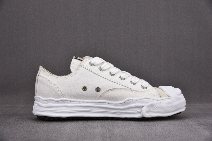 MAISON MIHARA YASUHIRO SNEAKER