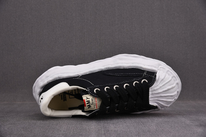 MAISON MIHARA YASUHIRO SNEAKER