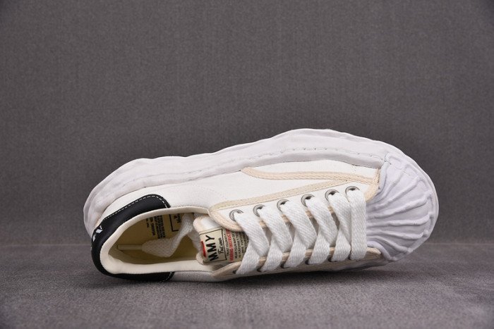 MAISON MIHARA YASUHIRO SNEAKER