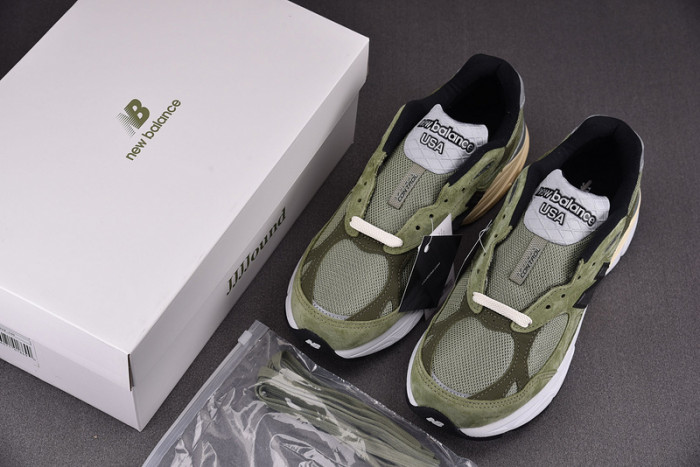 N3W BLANCE SNEAKER