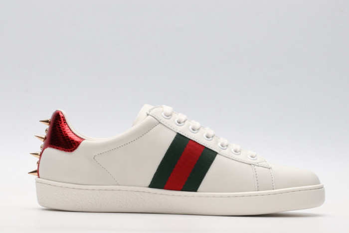 Gu66 Ace Embroidered Low-Top Sneaker