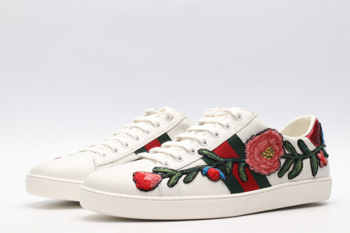 Gu66 Ace Embroidered Low-Top Sneaker
