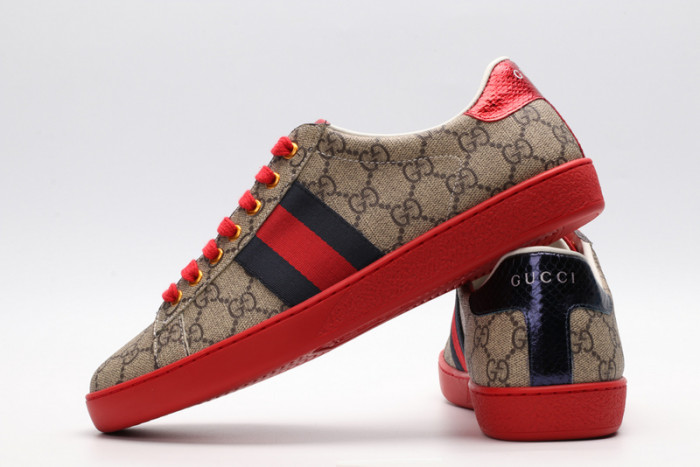 Gu66 Ace Embroidered Low-Top Sneaker