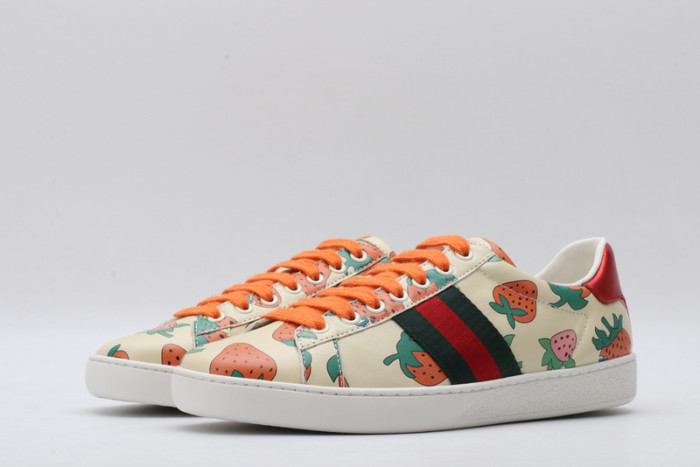 Gu66 Ace Embroidered Low-Top Sneaker