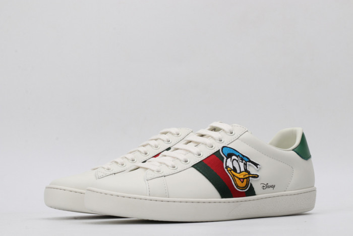 Gu66 Ace Embroidered Low-Top Sneaker