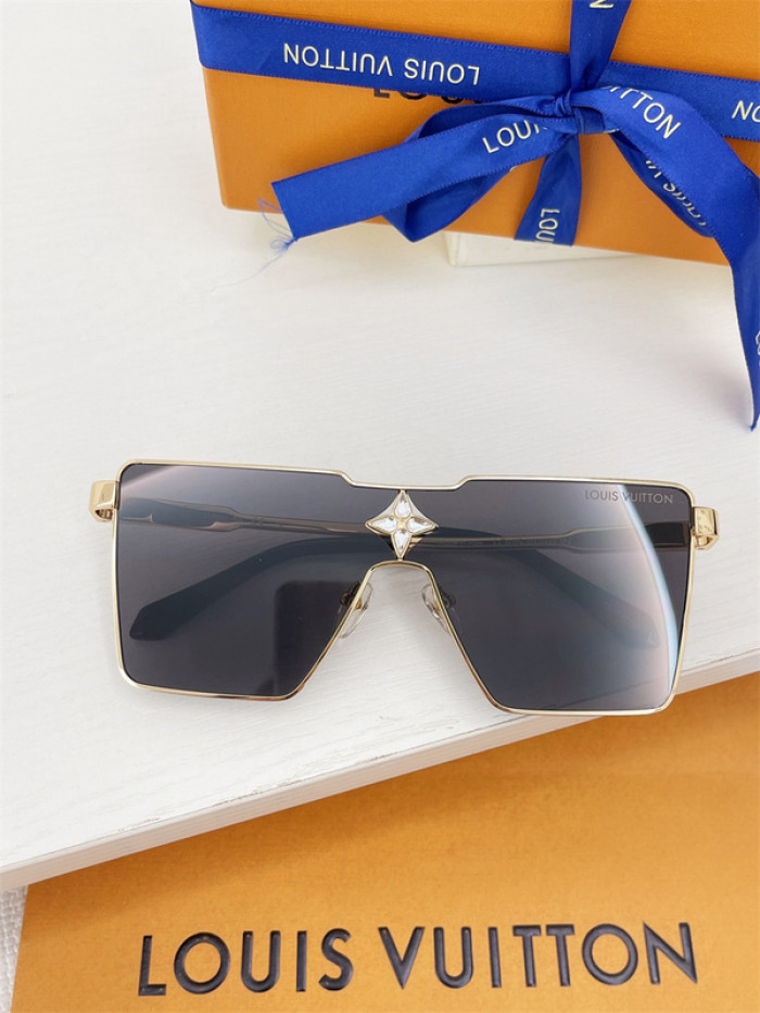 Lou1su1tt Sunglasses