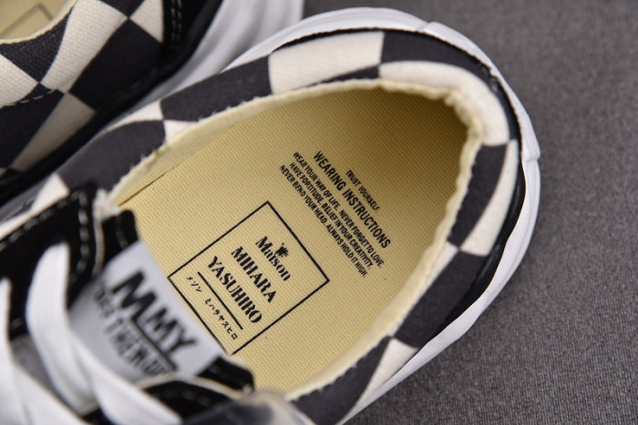 MAISON MIHARA YASUHIRO SNEAKER