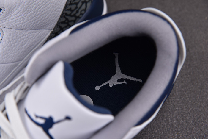 Air Jordan 3 Retro Midnight Navy CT8532-140