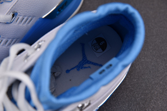 Air Jordan 17 Low "Carolina" FJ0395-101