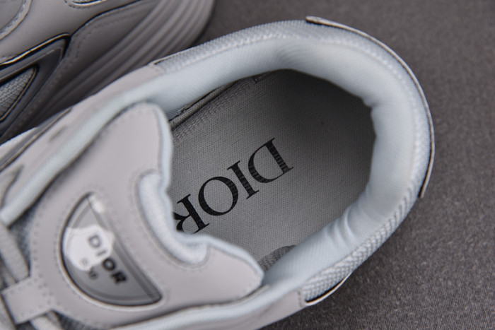 D10R B30 SNEAKER