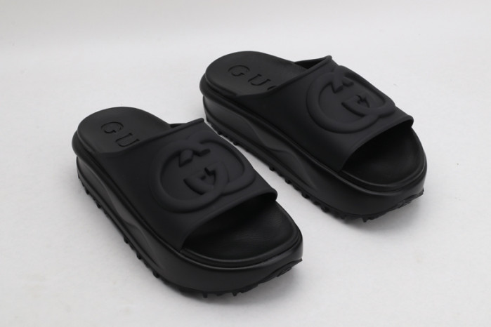 Gu66 SLIPPERS