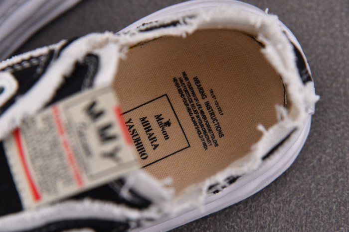 Ma1s0n MIHARA YASUHIRO SNEAKER