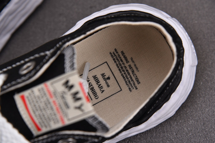 Ma1s0n MIHARA YASUHIRO SNEAKER