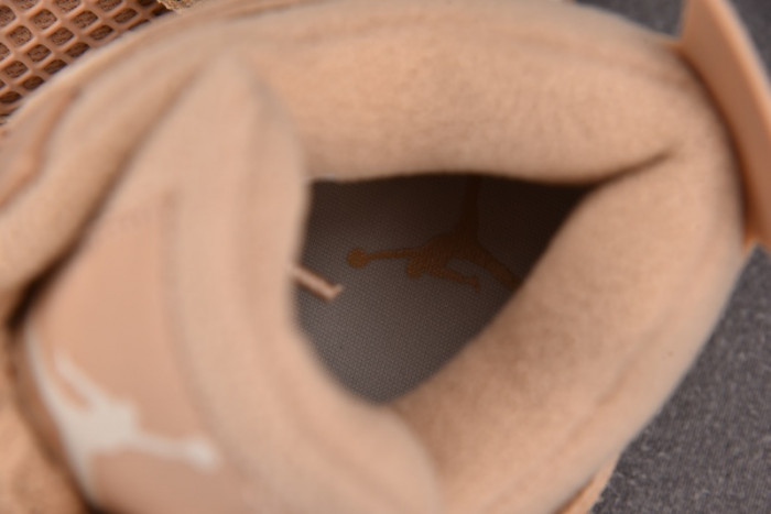 Air Jordan 4 Retro Cozy Girl (Women