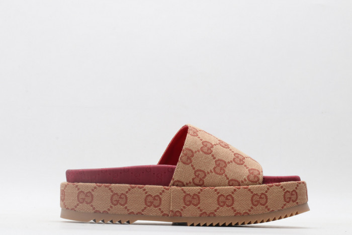 Gu66 SLIPPERS