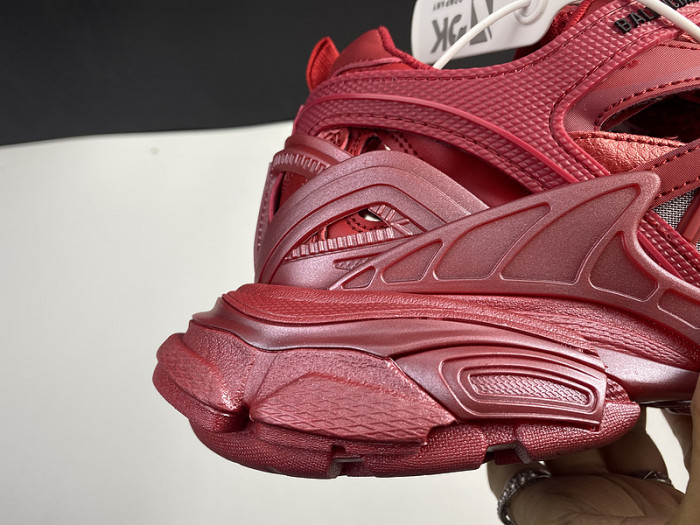 BLCG Track.2 Pearl Red 570391 W2GN3 2029