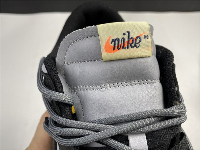 OFW x Nike Dunk Low CT0856 007