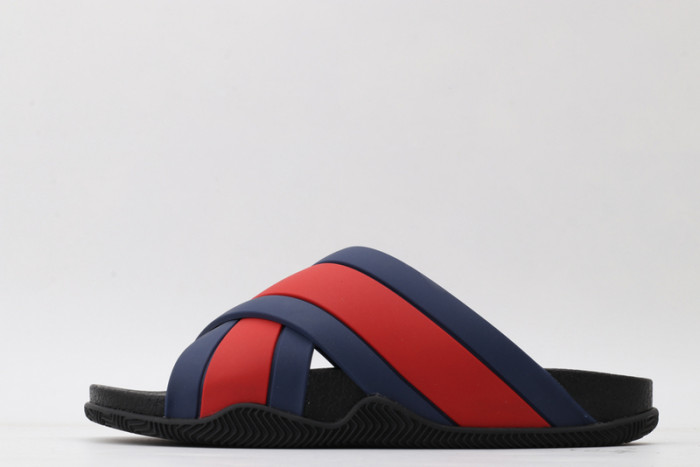 Gu66 SLIPPERS