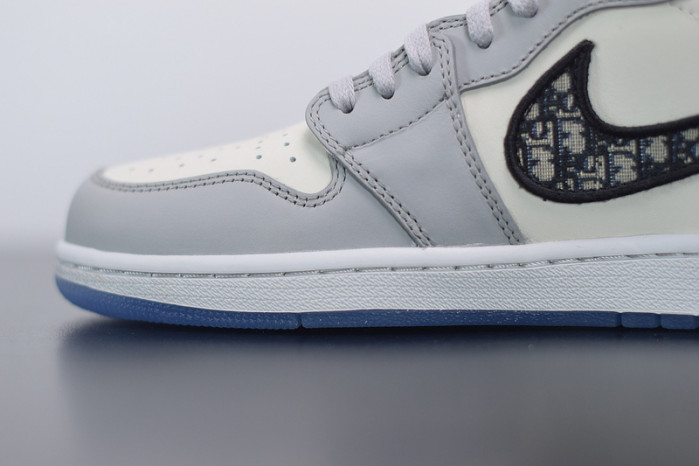 D10R X AIR JORDAN 1 HIGH OG (D10R SHOE BOX ) CN8607-002