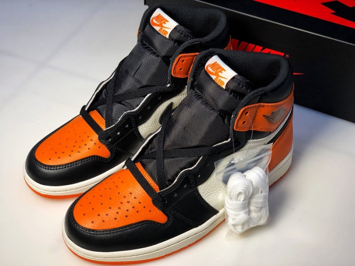 Jordan 1 Retro Shattered Backboard 555088-005