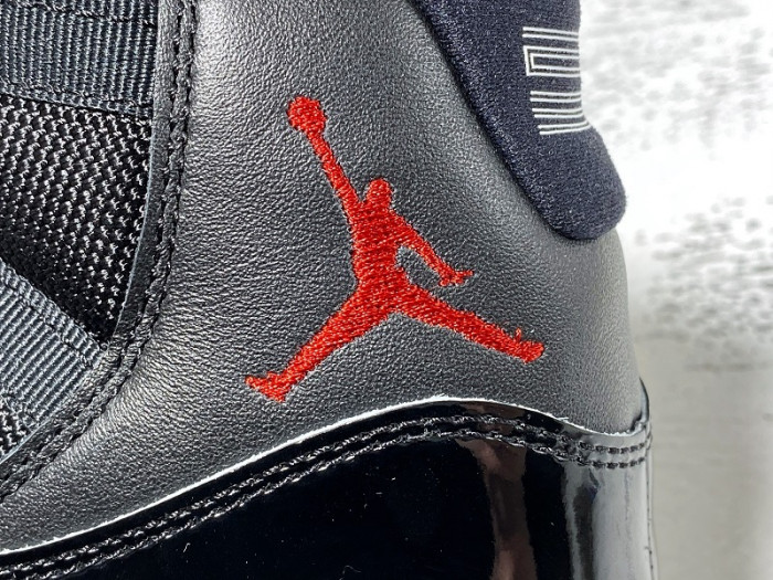 Jordan 11 Retro Playoffs Bred (2019) 378037-061