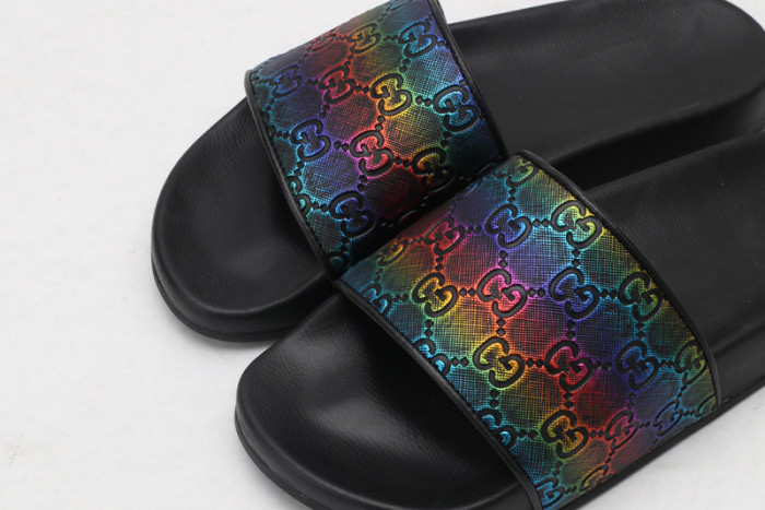 Gu66 SLIPPERS