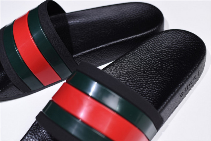 Gu66 SLIPPERS